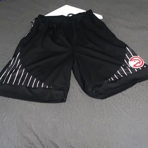 Atlanta hawks shorts